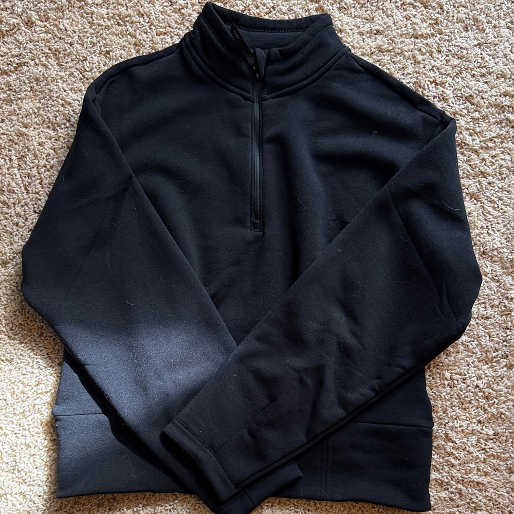 Altitude parted half zip Black Pullover